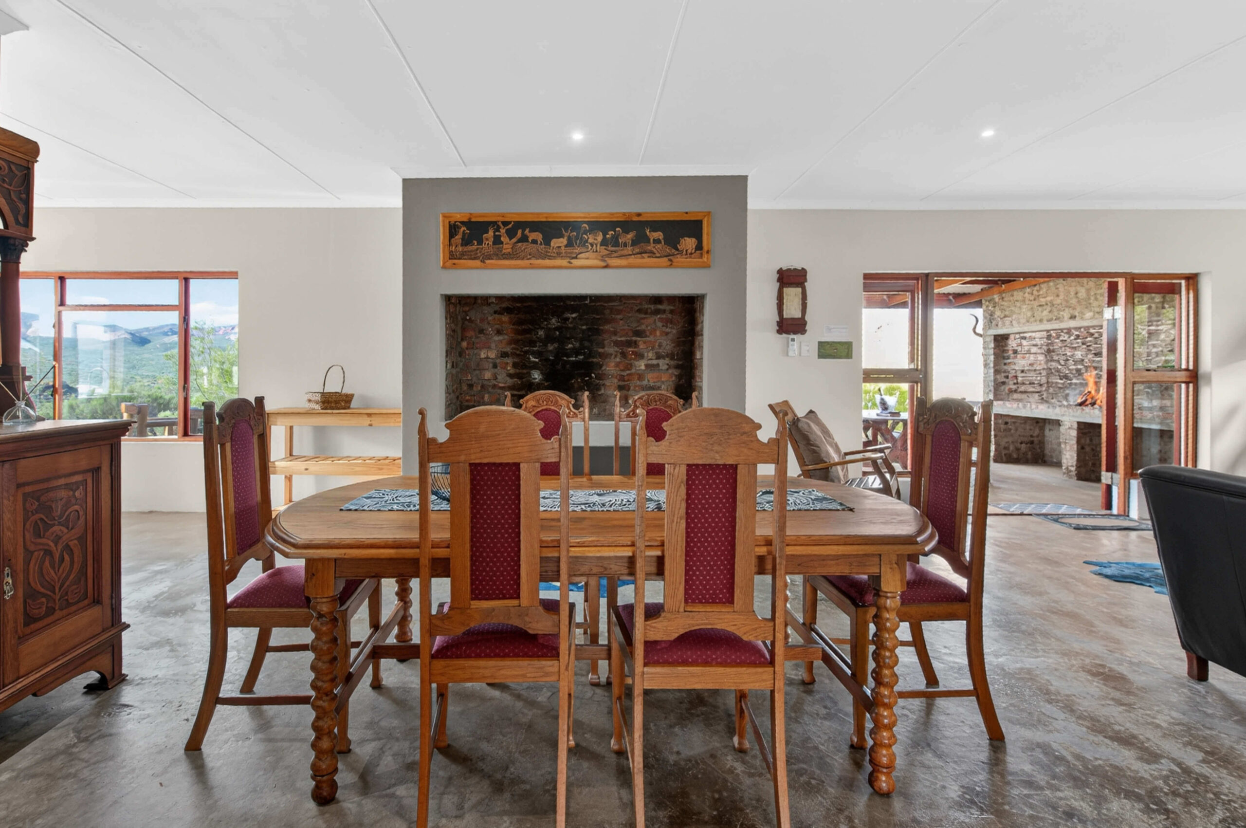 Kudu Chalet Dining Area
