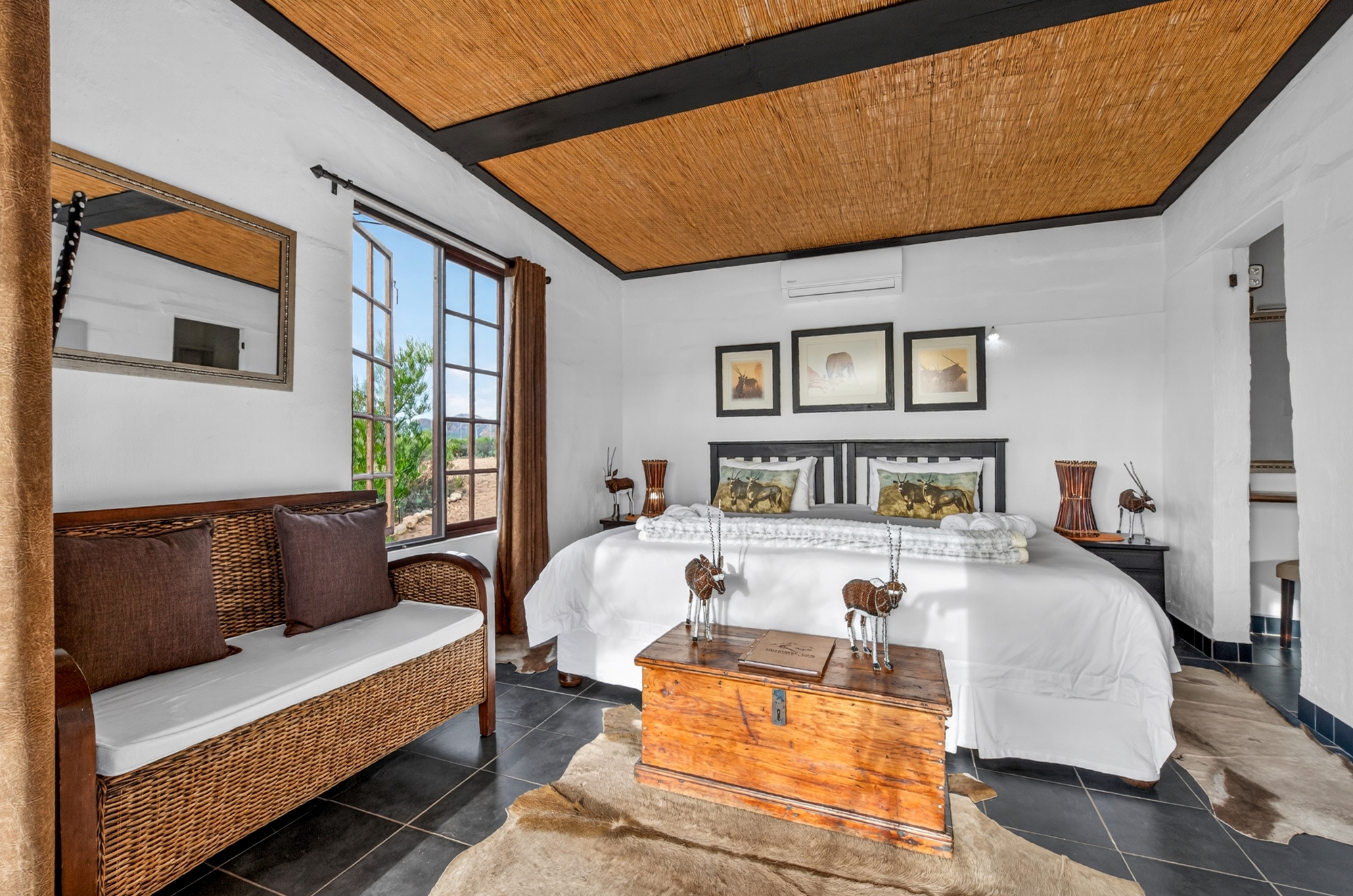 Oryx Chalet Bedroom